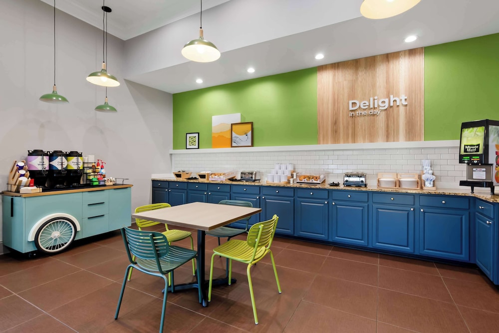 Spark by Hilton Daleville Roanoke North - photo 24