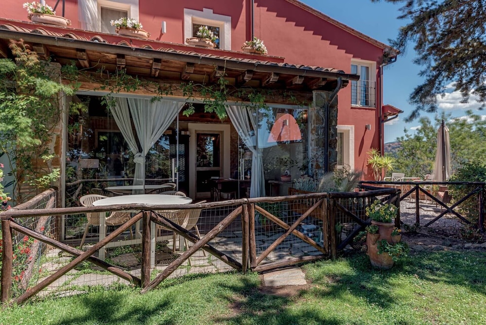 Relais Vedetta — 4-Star Luxury Hotel in Scarlino, Italy