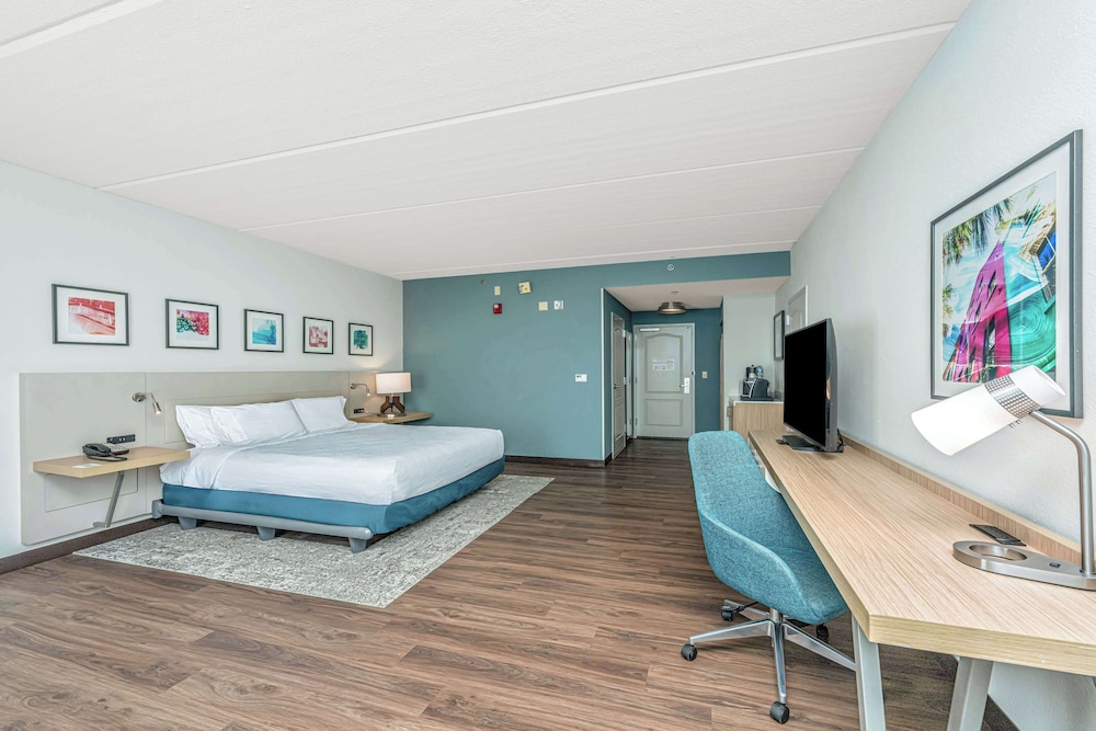 Hilton Garden Inn Charleston Airport - photo 22