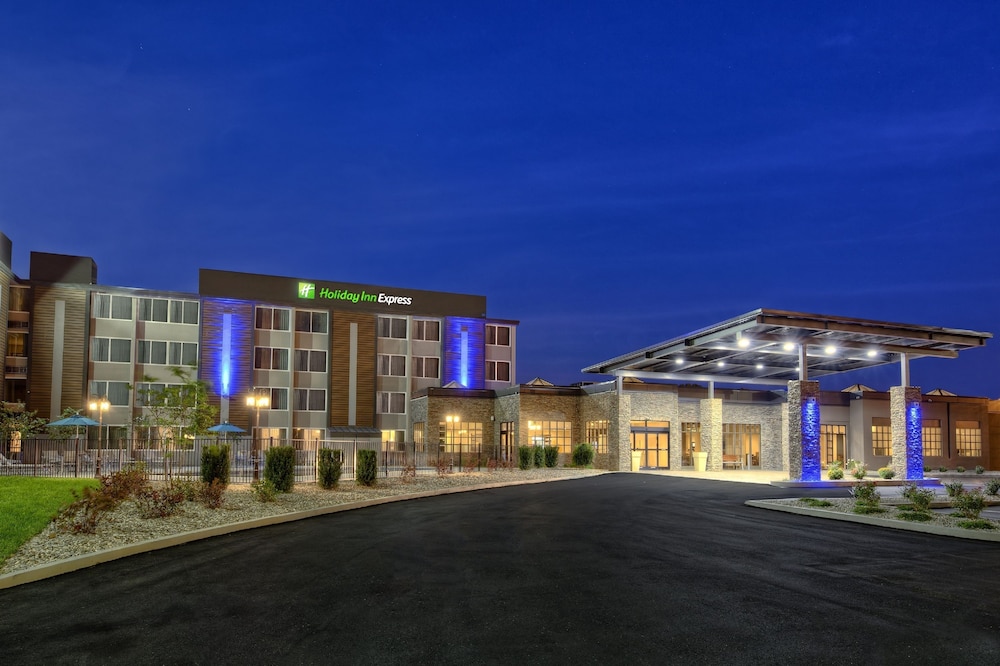 Holiday Inn Express Louisville Airport Expo Center by IHG - photo 28