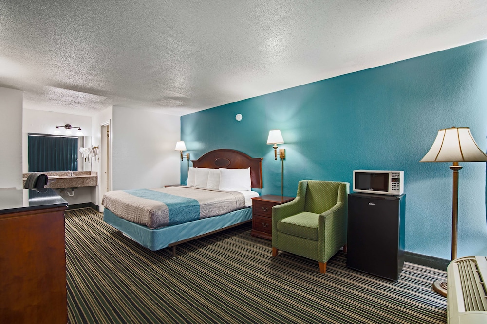 American INN of Orangeburg - photo 37