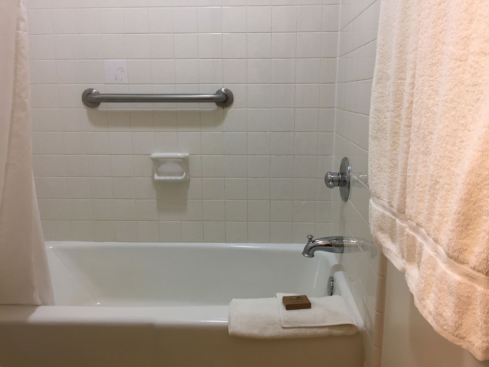 Crest Country Inn - photo 120