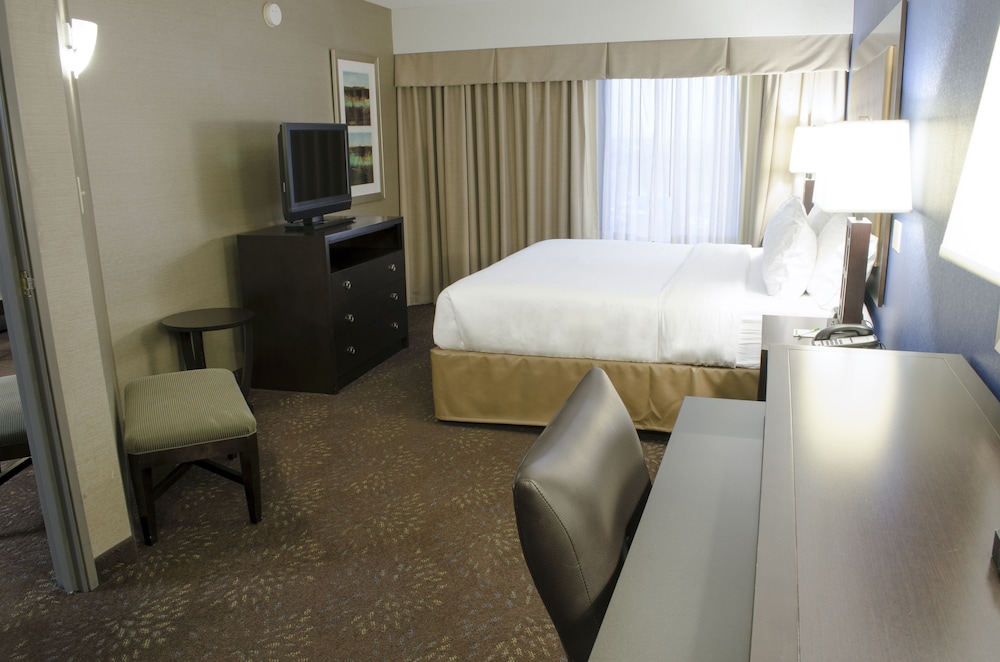 Holiday Inn Fargo by IHG - photo 25