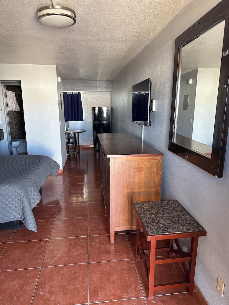 Rawls Motel Near Phoenix Airport - photo 21