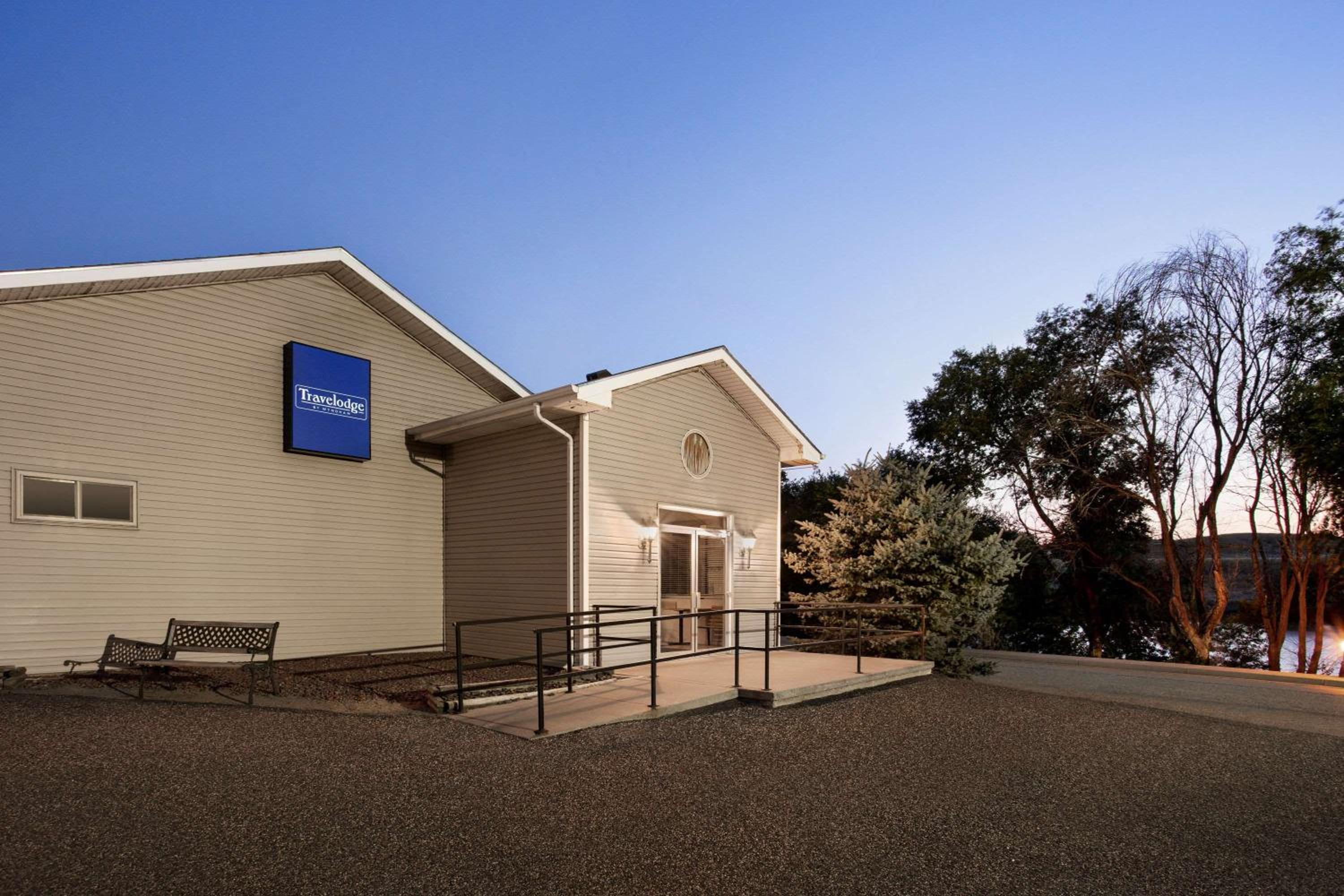 Travelodge by Wyndham Guernsey - photo 13