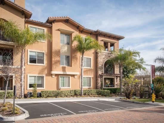 Sunshine Suites at Mission Valley - photo 2