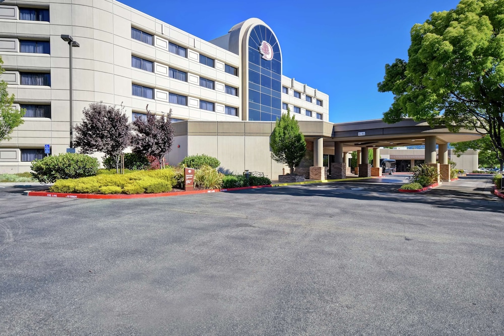 DoubleTree by Hilton Hotel Pleasanton at the Club - photo 64