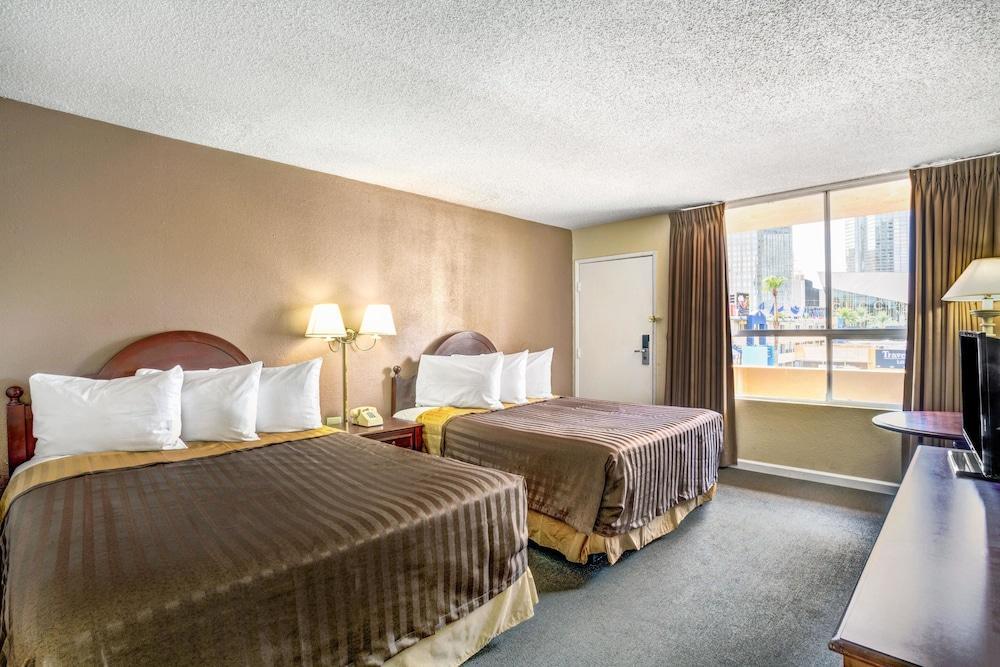 Travelodge by Wyndham Las Vegas Center Strip