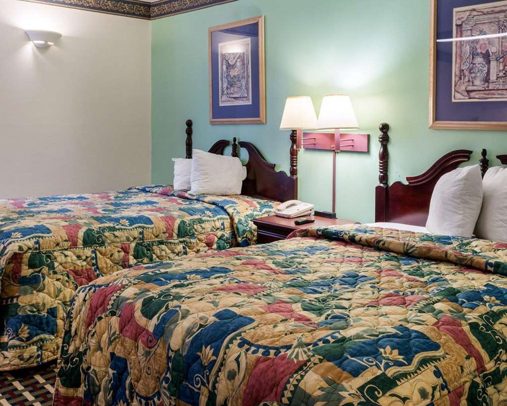 Econo Lodge Hopewell Near Fort Lee I 295 - photo 16
