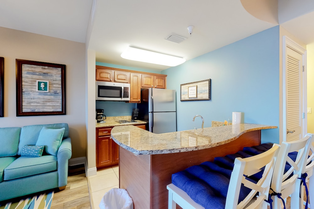 Carillon Beach Inn - photo 10