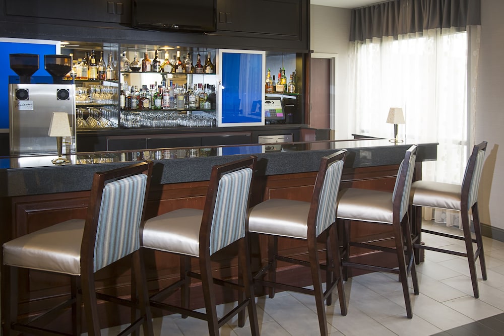 DoubleTree by Hilton Detroit Novi - photo 22