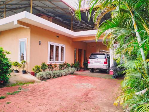 Holidayincoorg Orchid Villa — 4-Star Luxury Hotel in Madikeri, India