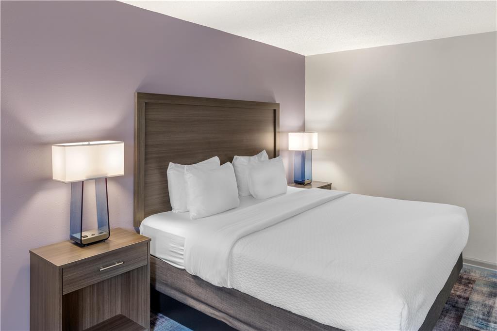 Best Western Hickory - photo 27