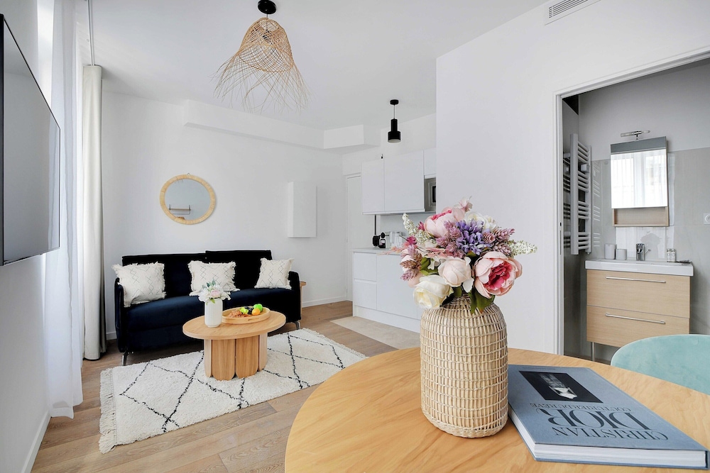 Sweet Studio for 2 Persons Clignancourt - carbon neutral hotel in Paris