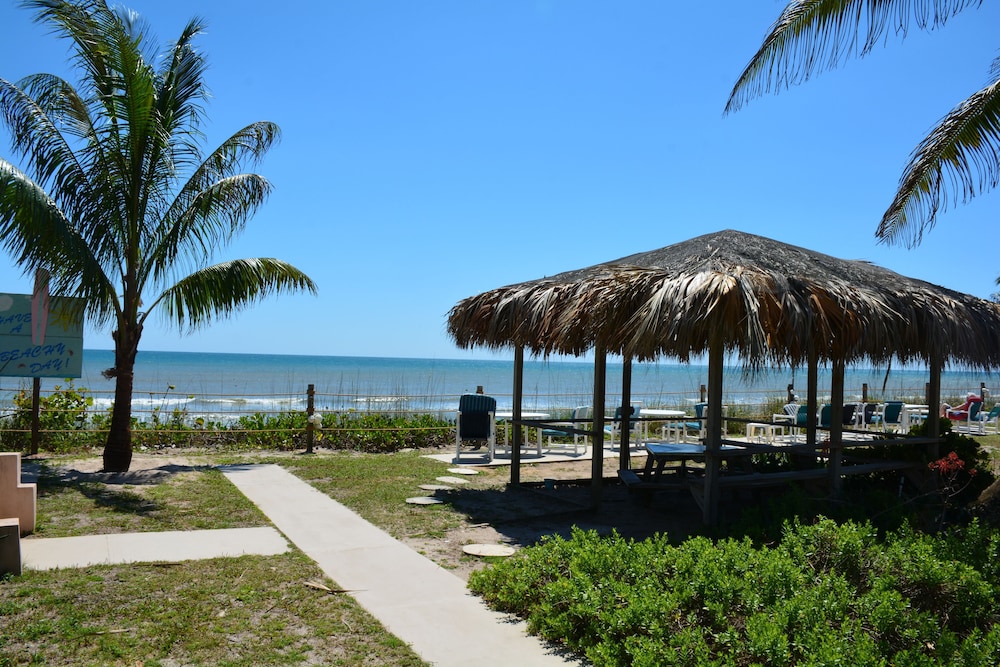 Sea Scape Oceanfront Motel - photo 39