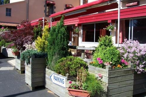 Logis Arum Hotel Restaurant — Orcines — photo 2
