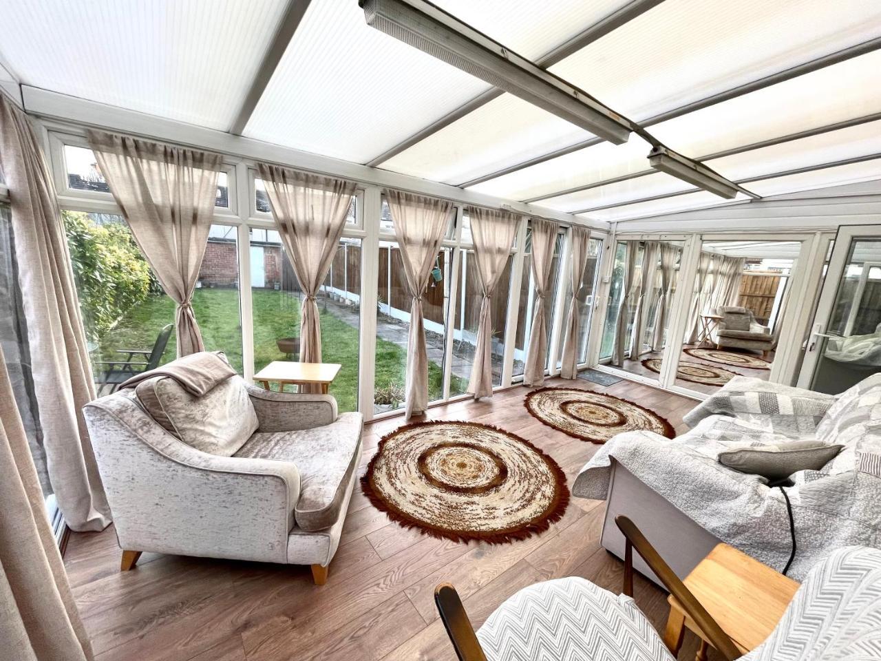 Surrey Street Retreat — hotel in Wallasey
