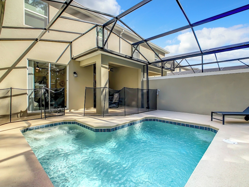 Sophisticated Living at Storey Lake - photo 26
