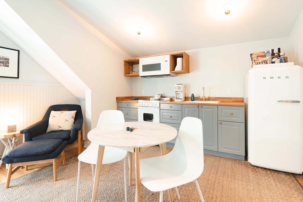 Great Island Inn: A Boutique Apartment Hotel - photo 32