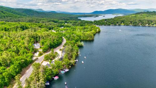 Waterfront 2 Bedroom At Squam 20721616 — Holderness
