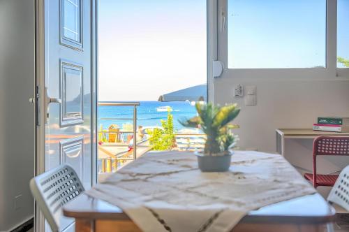 La Mer Stegna in Archangelos, Greece