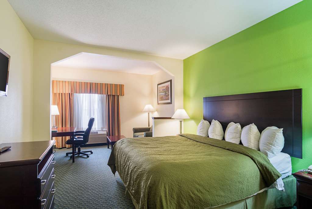 Quality Inn & Suites Harvey Chicago Southland - photo 31