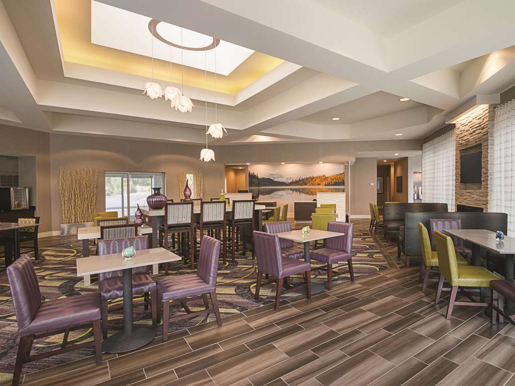 La Quinta Inn & Suites by Wyndham Orem University Pwy Provo - photo 56