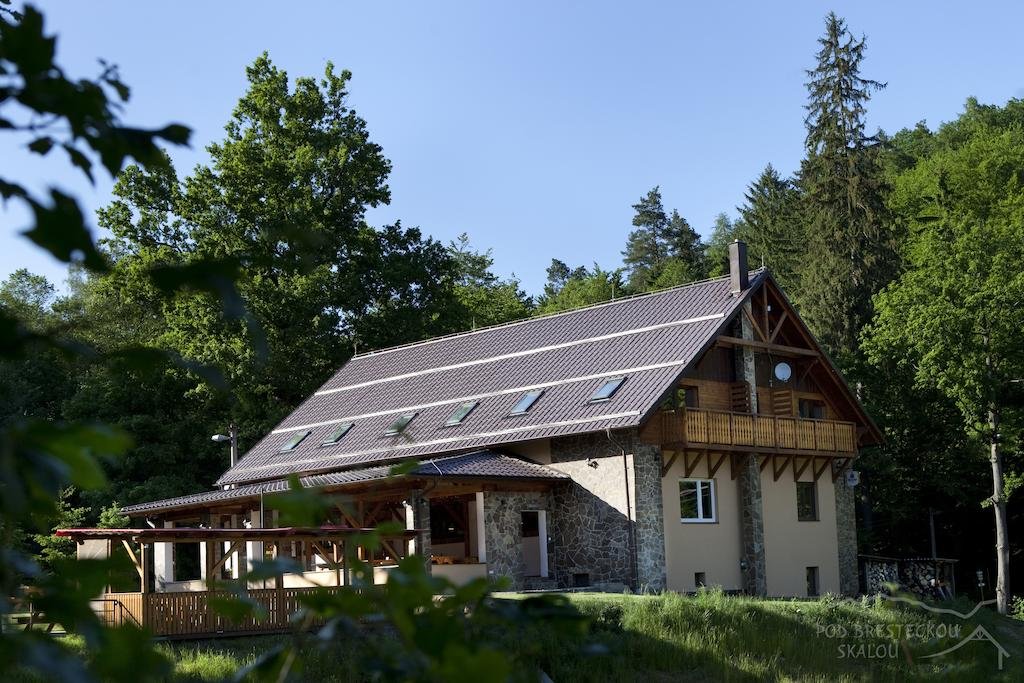 Pod Břesteckou skalou — hotel in Tupesy