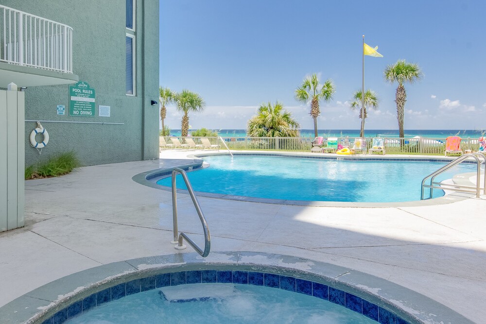 Long Beach 4 1007E 556192 by RedAwning - photo 22