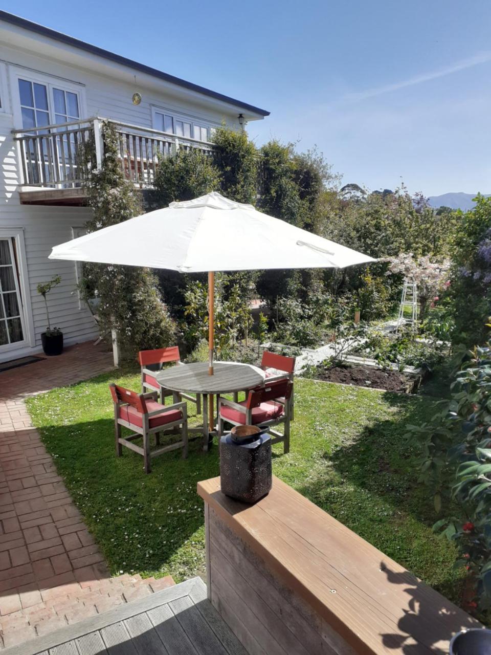 Magnolia Cottage — 4-Star Luxury Hotel in Christchurch, New Zealand