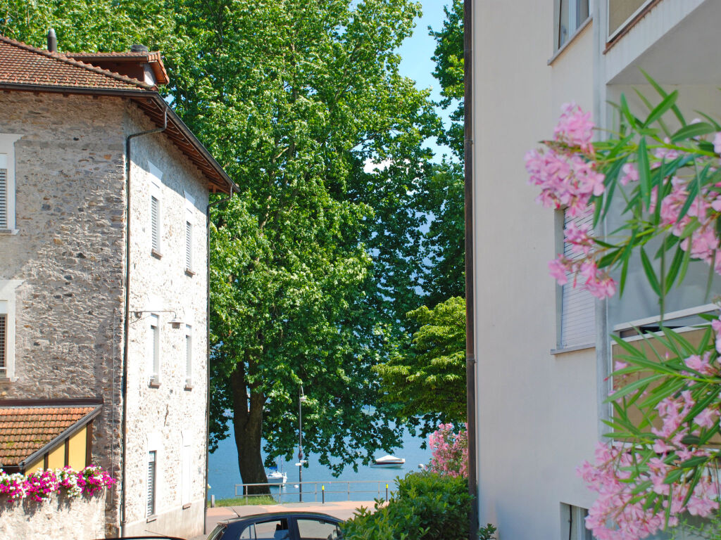 Minusio Locarno Casa al Lago 1 — 4-Star Luxury Hotel in Minusio, Switzerland