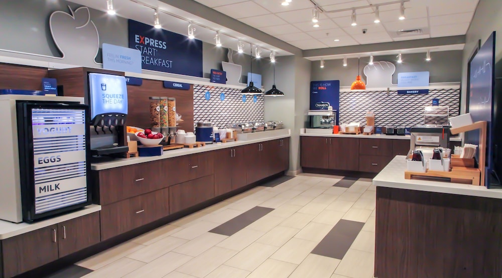 Holiday Inn Express & Suites Nashville North Springfield by IHG - photo 24
