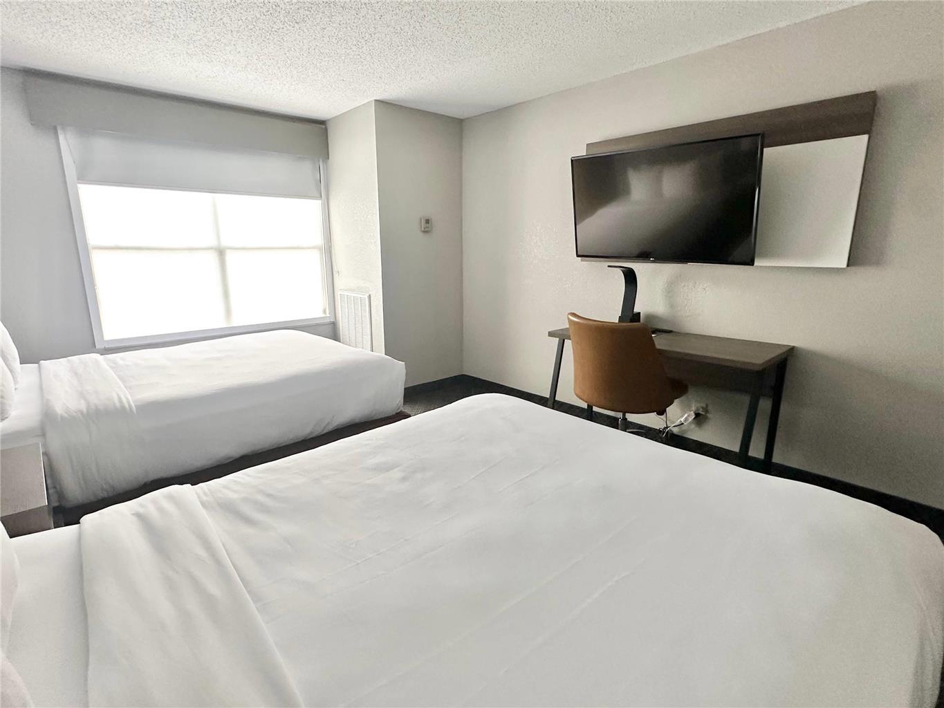 Comfort Inn & Suites Cartersville Emerson Lake Point - photo 21