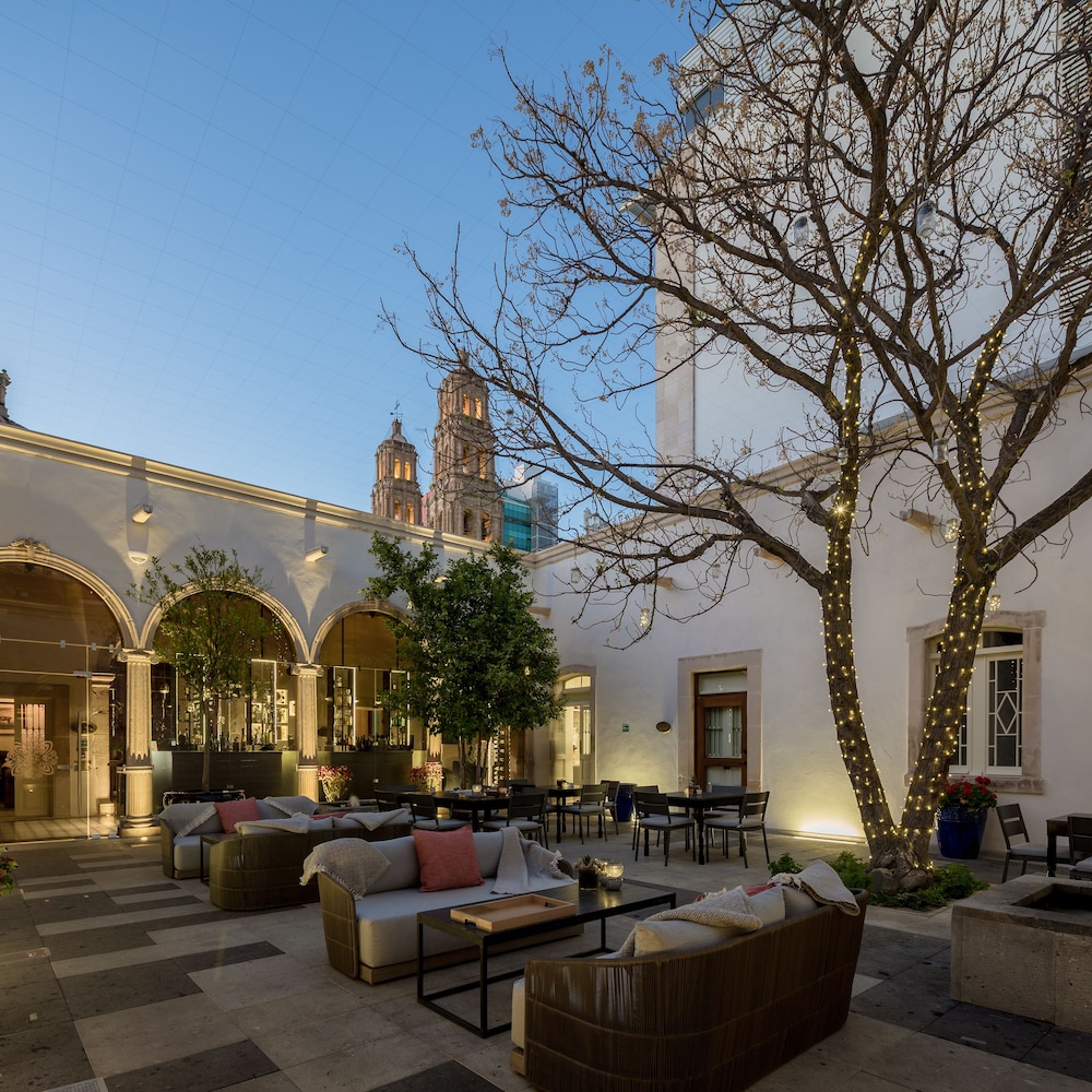 Central Hotel Boutique - carbon neutral hotel in Chihuahua