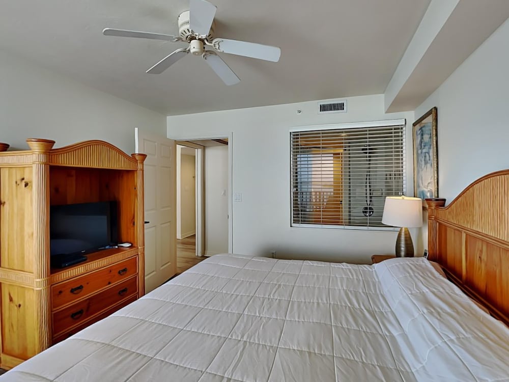 Lovers Key Resort by Distinctive Beach Rentals - photo 6