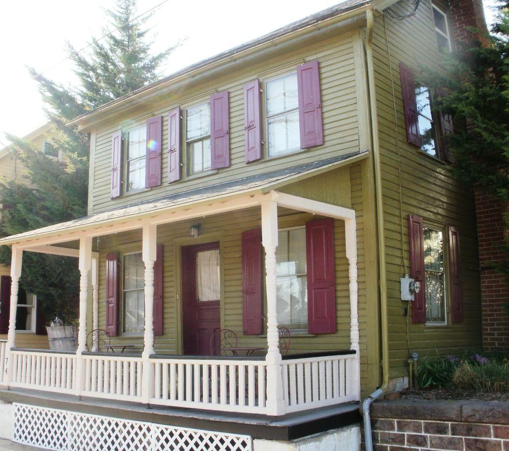 Amethyst Inn - carbon neutral hotel in Adamstown