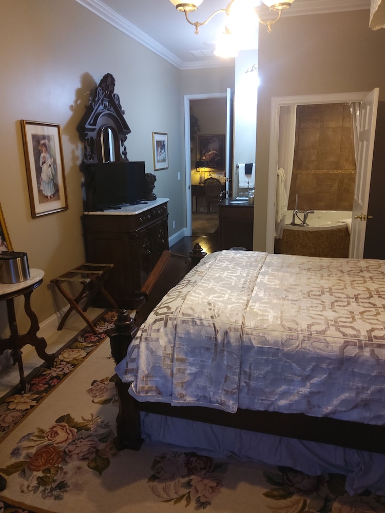 Inntiquity A Country Inn - photo 27