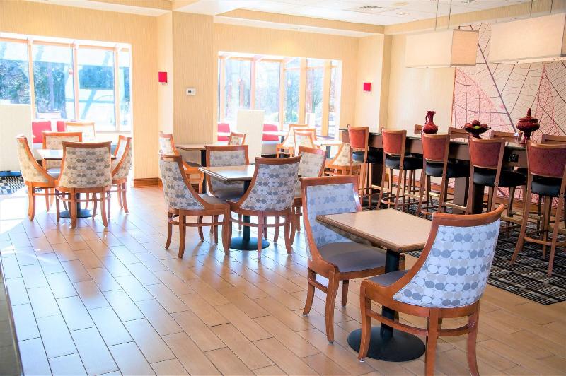 Hampton Inn Lewisburg - photo 88