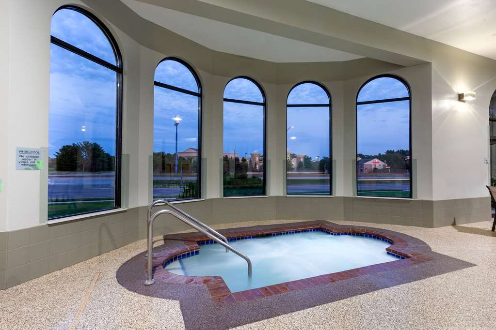 Wingate by Wyndham Wisconsin Dells Waterpark - photo 18