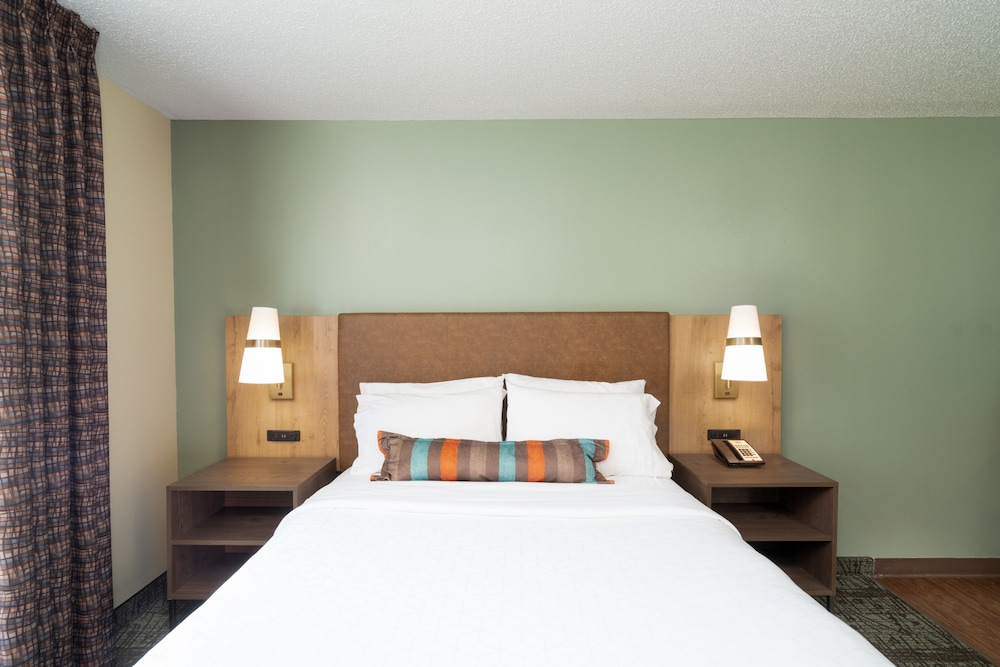 Staybridge Suites Memphis Poplar Ave East by IHG - photo 7