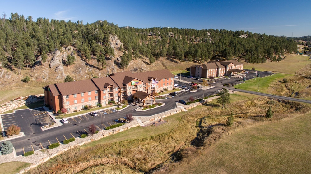 Holiday Inn Express & Suites Custer Mt Rushmore - photo 48
