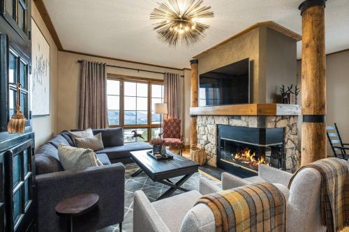 Tremblant Prestige Équinoxe 170 8 — 4-Star Luxury Hotel in Mont-Tremblant, Canada