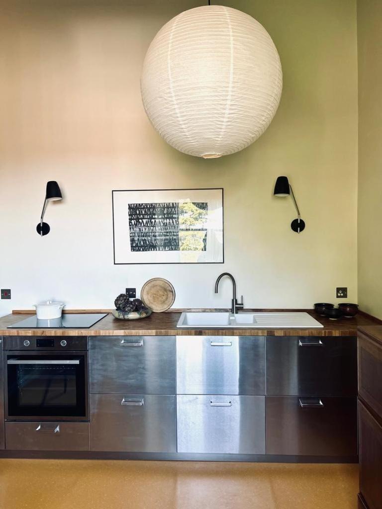 The Chapel Studio - carbon neutral hotel in Frome