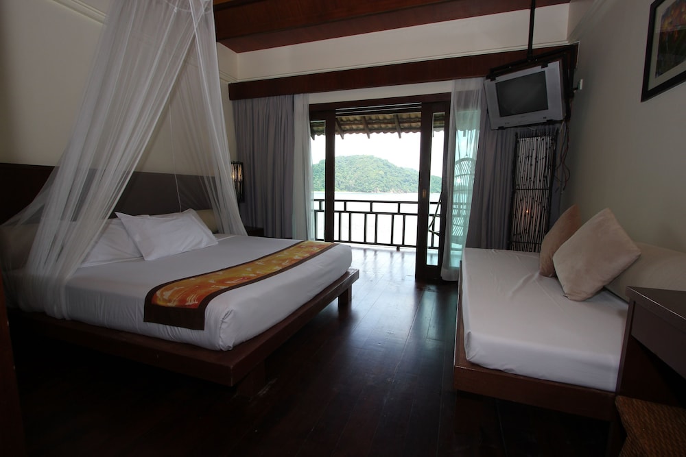 Gem Island Resort & Spa — Marang — photo 5