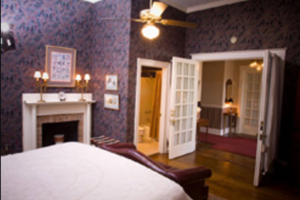 1842 Inn - photo 31