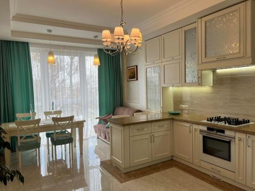 Apartment Porohova — 4-Star Luxury Hotel in Lviv, Ukraine