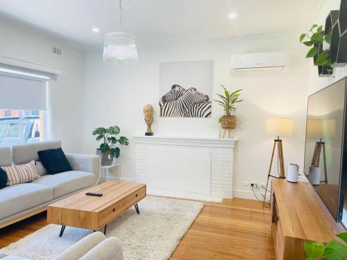 D133 St Alban Station Stay — St Albans