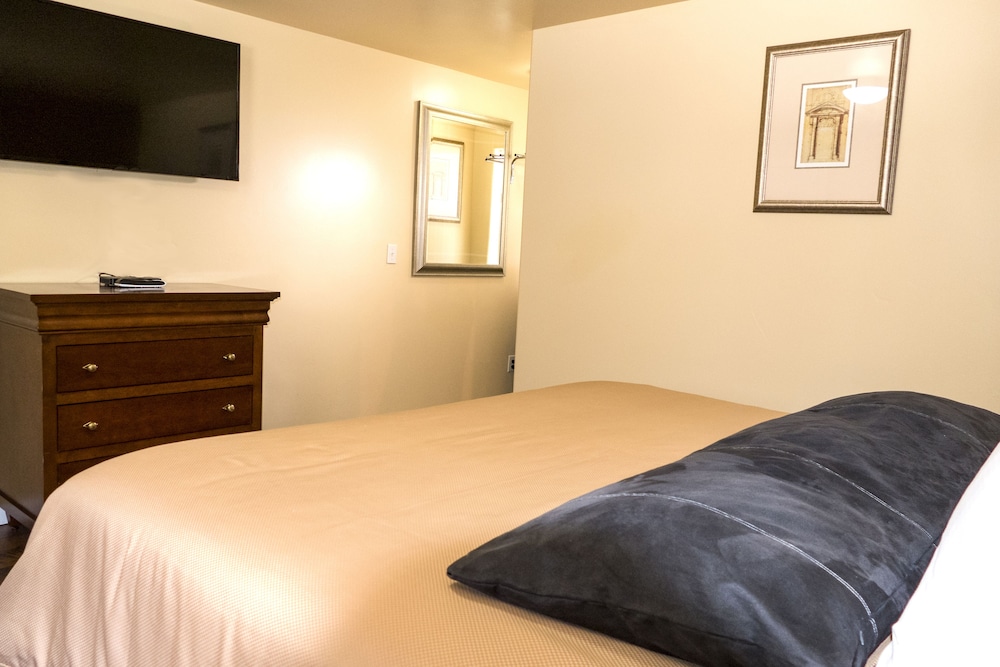 Abram Inn & Suites - photo 19