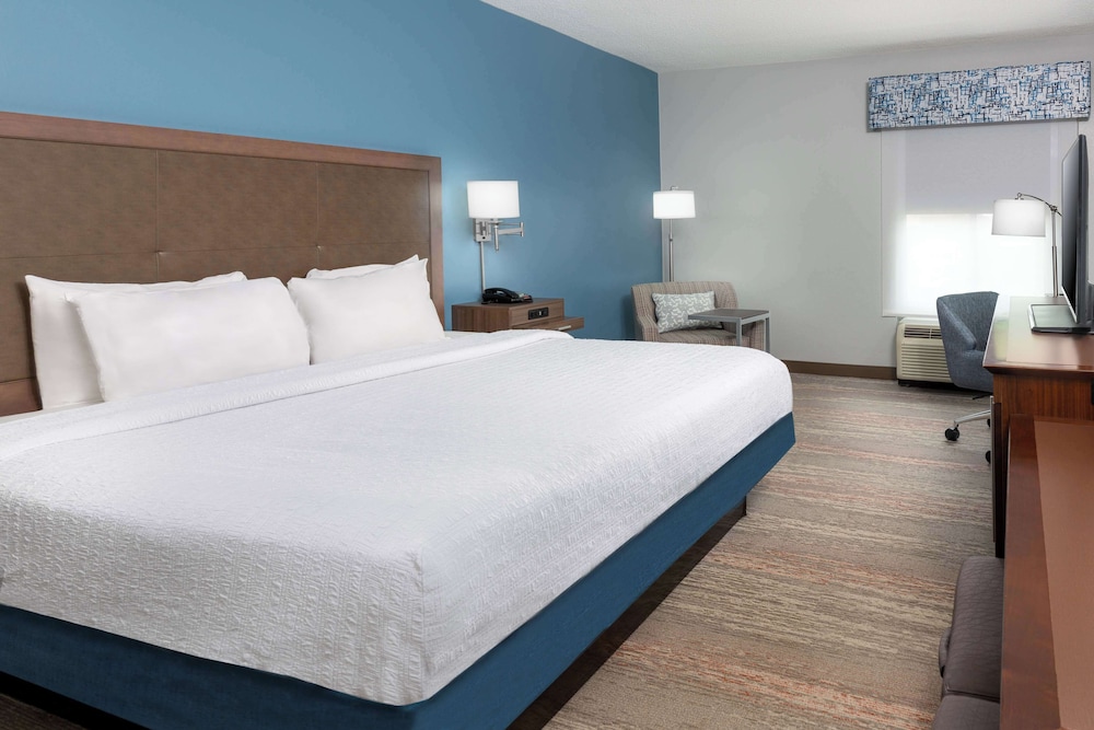 Hampton Inn Charlotte Uptown - photo 6