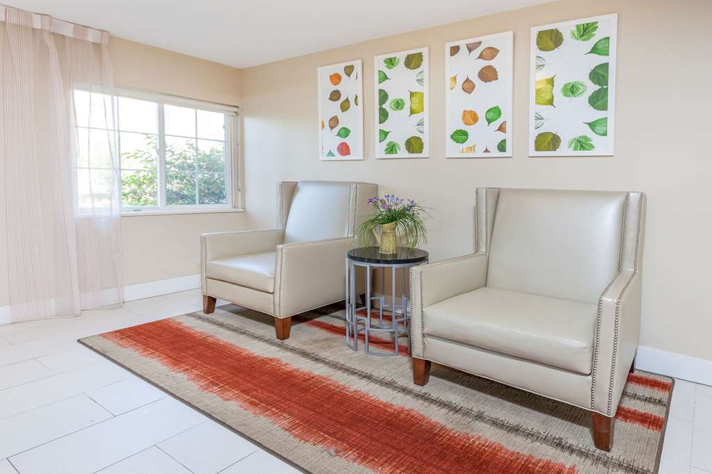 MainStay Suites Detroit Auburn Hills - photo 3